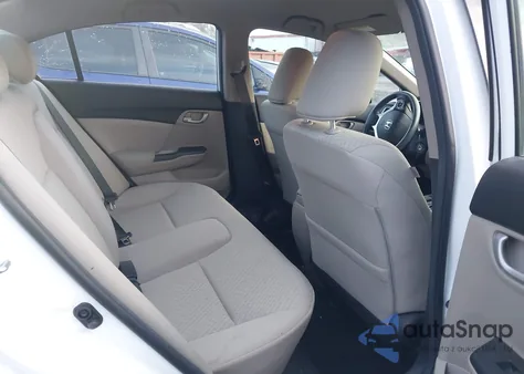 2015 Honda Civic Lx z USA, uszkodzony, nr VIN 19XFB2F55FE267329